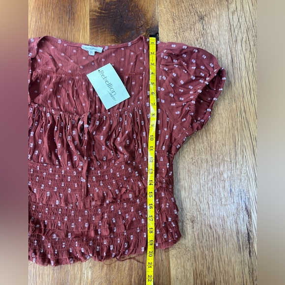 NWT Rebellion Distressed Ruched Gauze Blouse - Picture 5 of 8